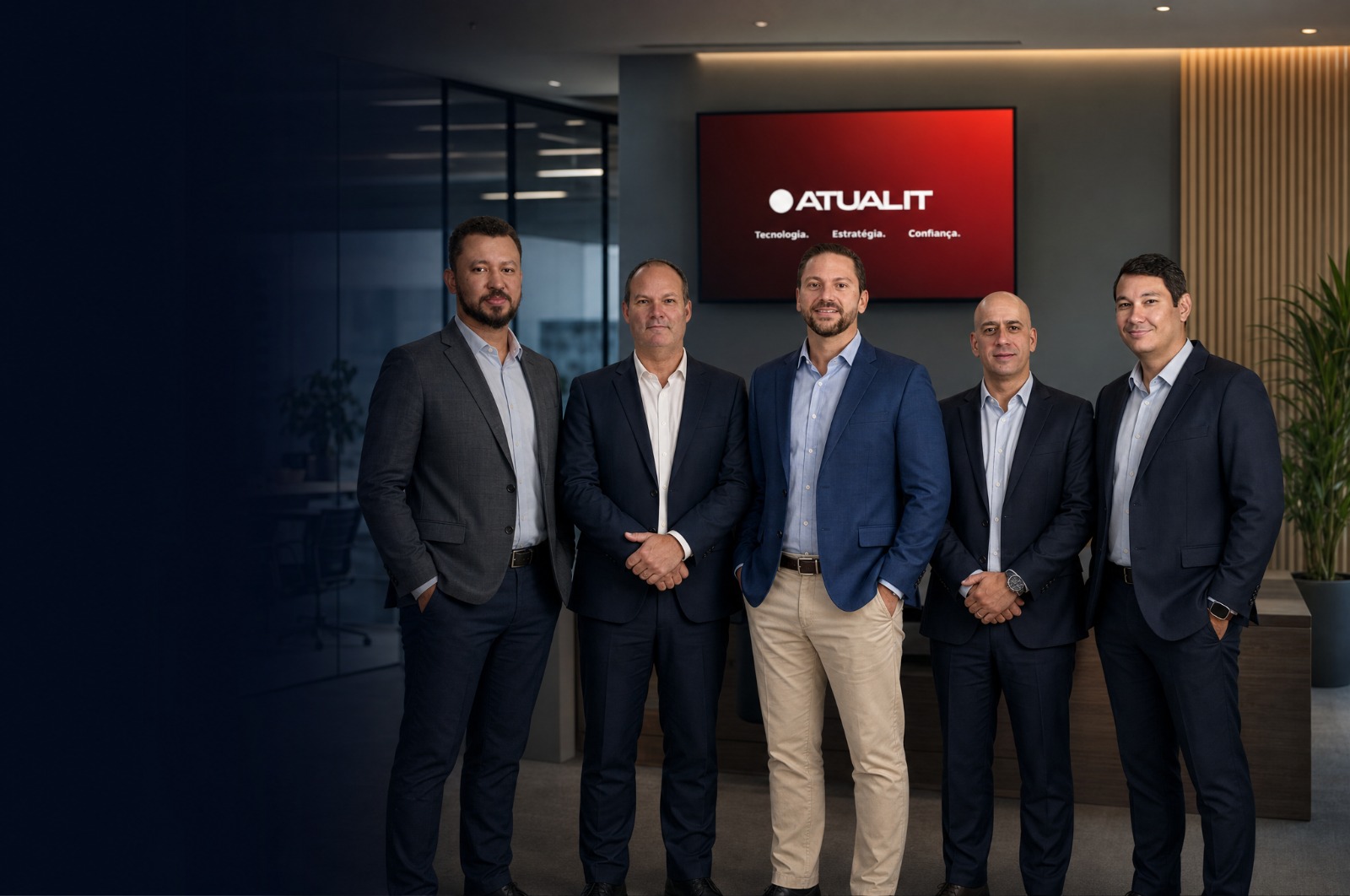 Sócios da Atual IT no escritório da empresa